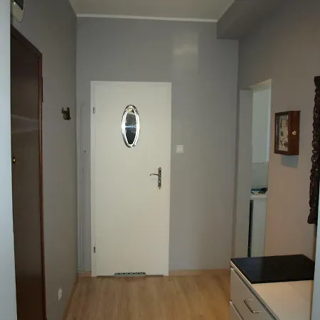 Apartament Wybickiego *